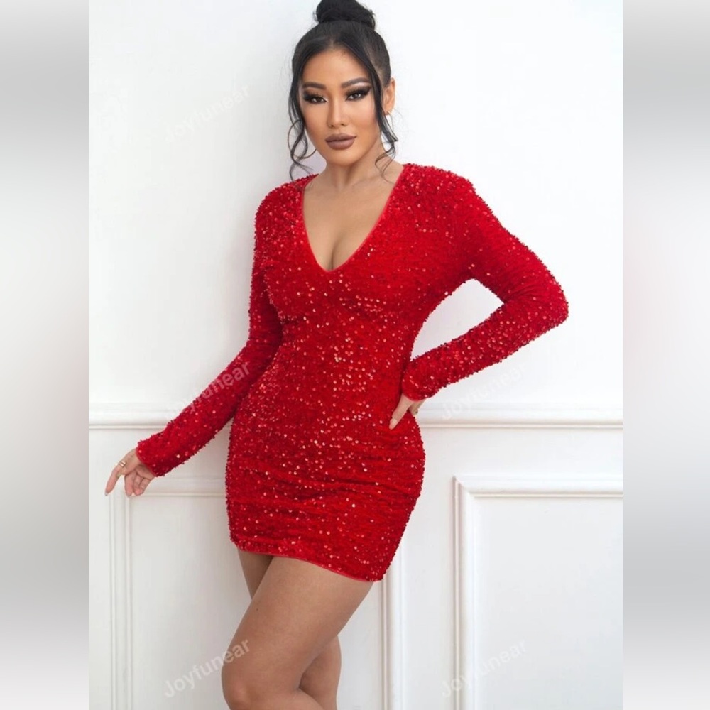 **NEVER WORN** Joyfunear Plunging Neck Sequin Bodycon Dress